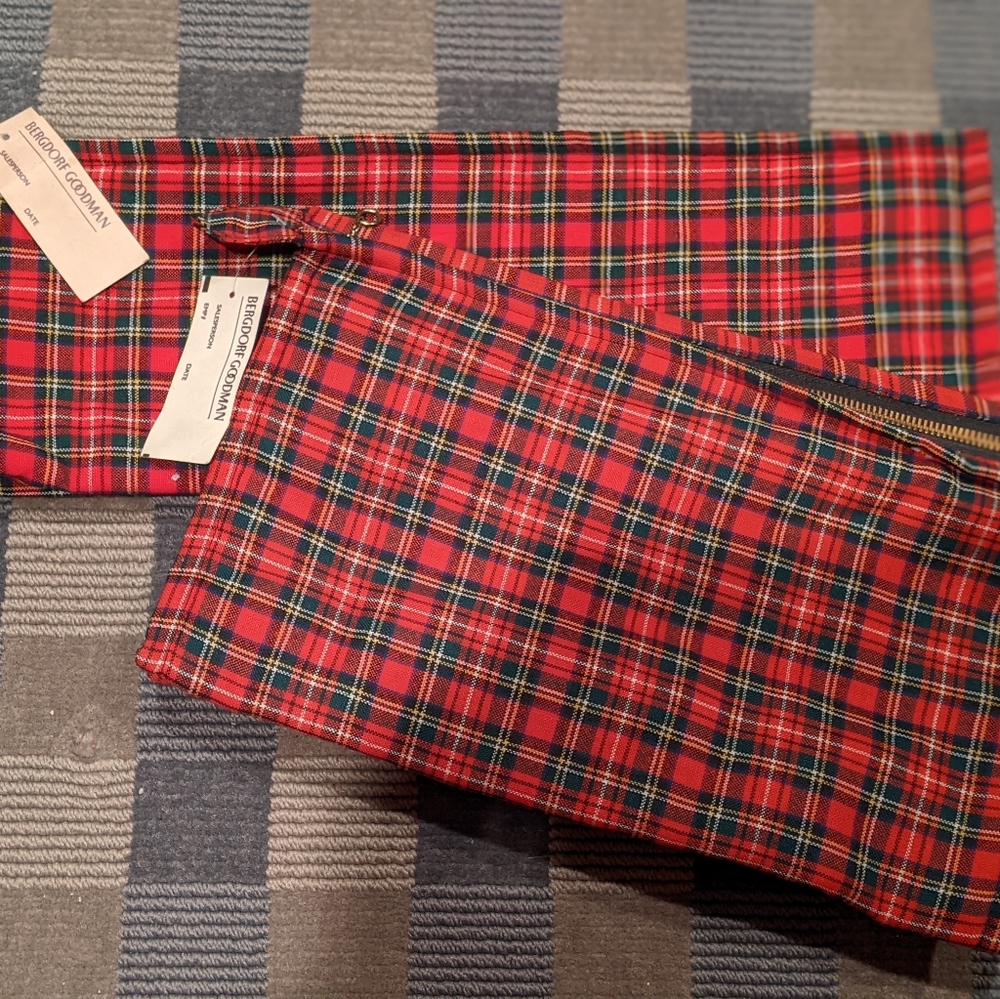Men's red plaid toiletry and tie bag